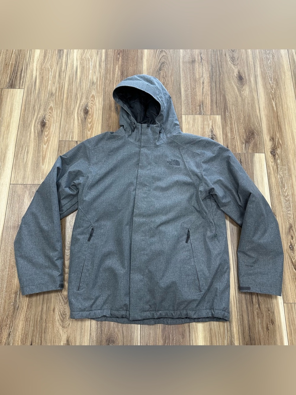 The North Face Inlux Dryvent Waterproof Hooded Insulated Winter Jacket, Grey, XL